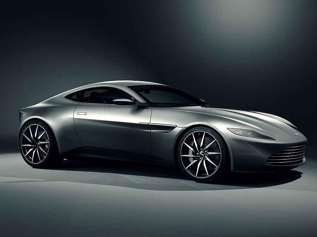 Aston Martin DB10.