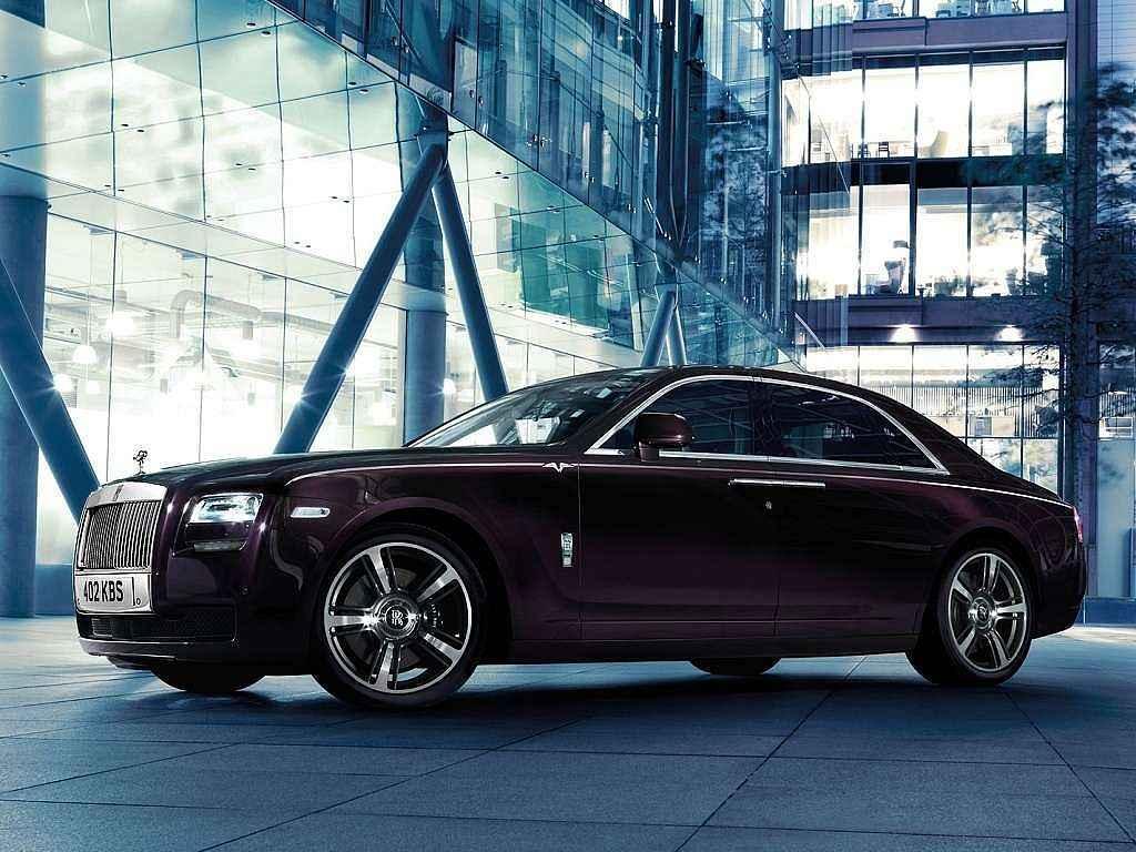 Rolls-Royce Ghost.