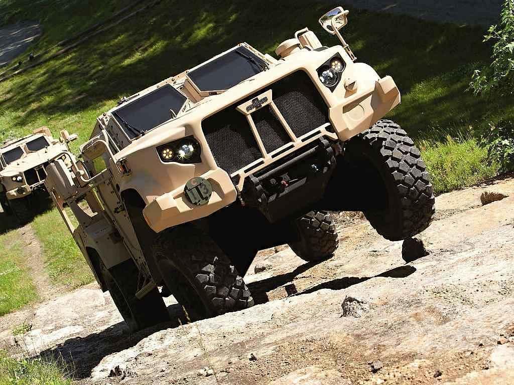 Oshkosh JLTV nahradí v americké armádě vozy Humvee.