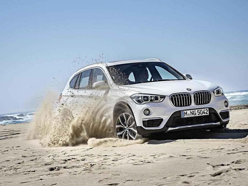 BMW X1.