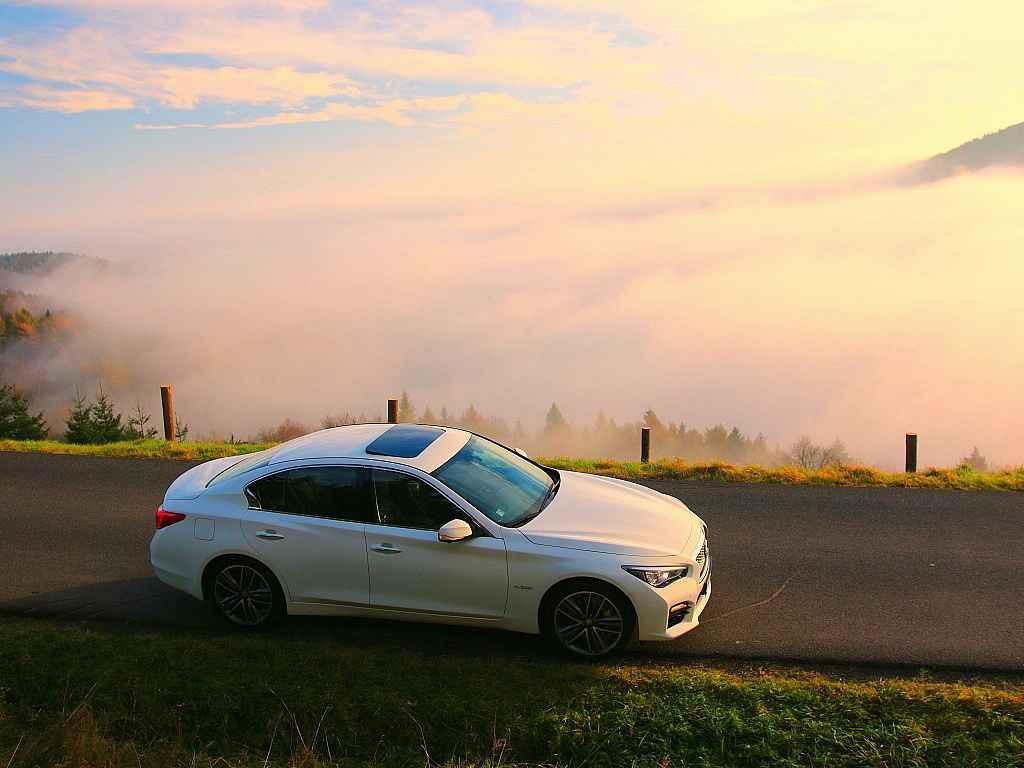 Infiniti Q50S Hybrid AWD.