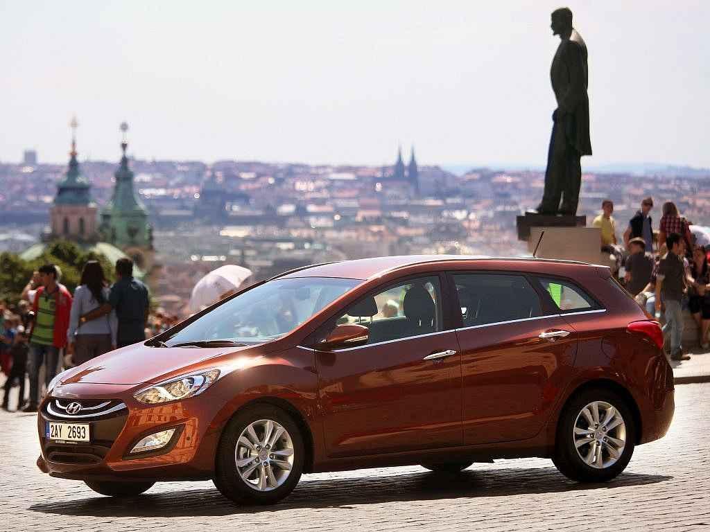 Ай 30 универсал. Hyundai i30 универсал. Hyundai i30 универсал 2012. Хендай i30 универсал 2012. Hyundai i30 Wagon.