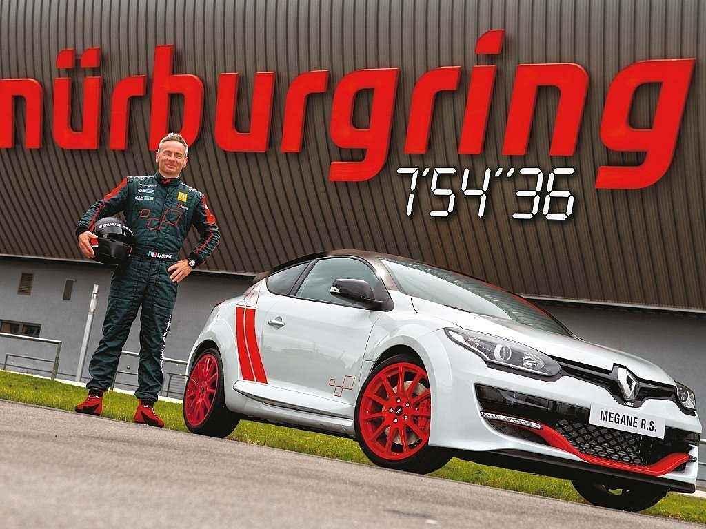 Renault Mégane R.S. 275 Trophy-R je nejrychlejší předokolkou na Nürburgringu.