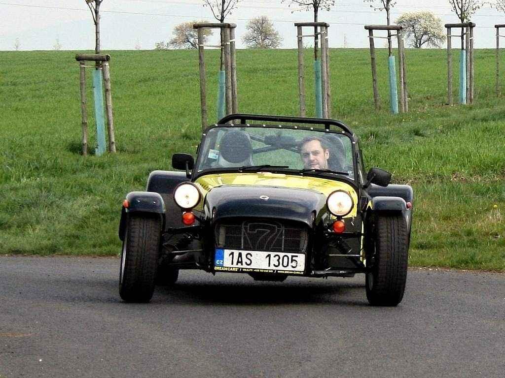 Caterham Roadsport 120.