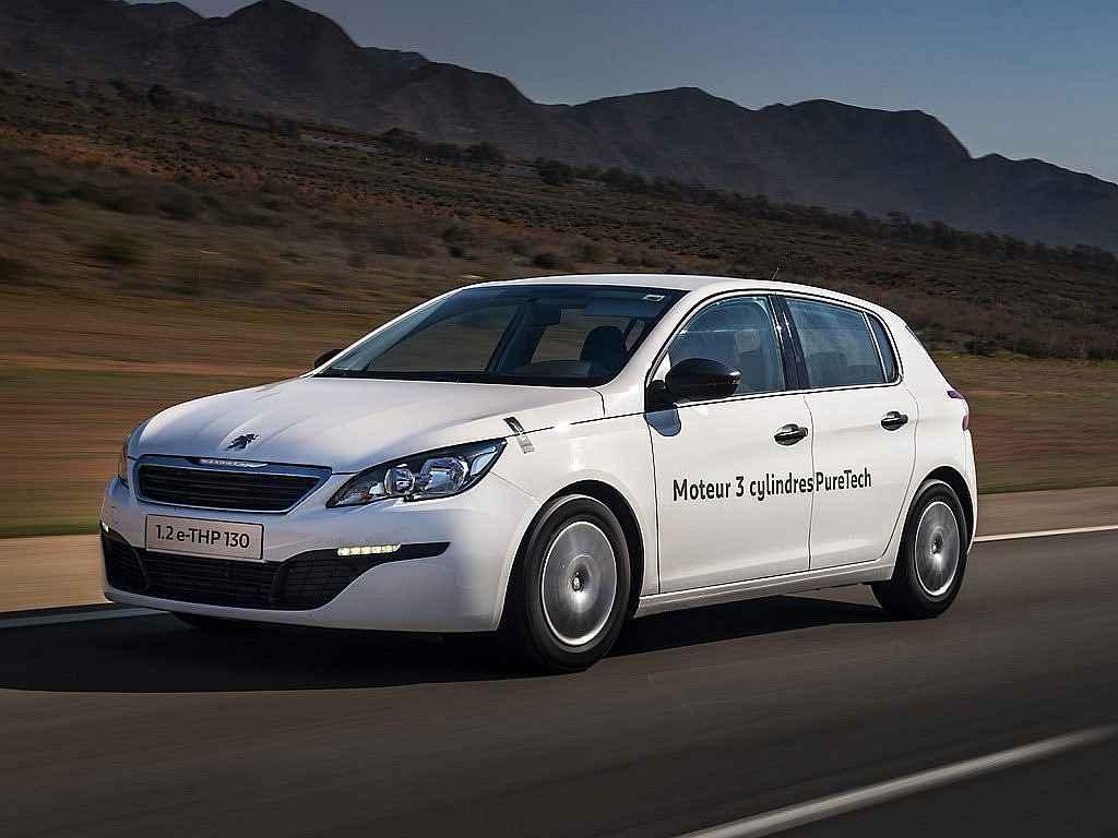 Peugeot 308 s novým tříválcem 1,2 THP PureTech.