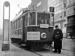 17. března 1939 začal platit výnos o jízdě vpravo.