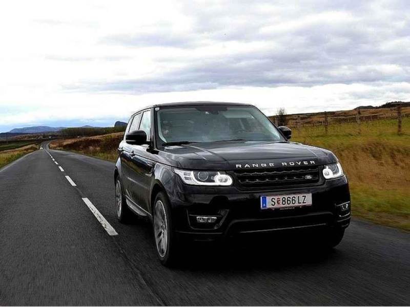 Range Rover Sport.