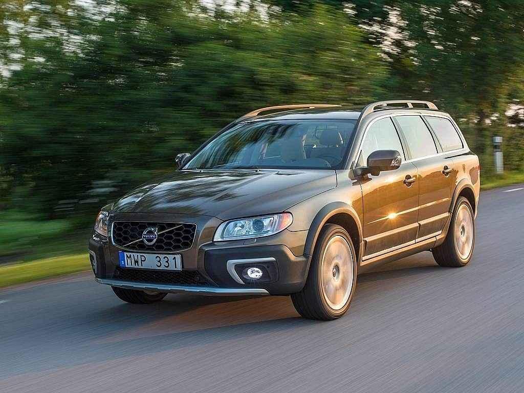 Volvo XC70.