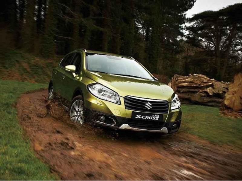 Suzuki SX4 S-Cross.