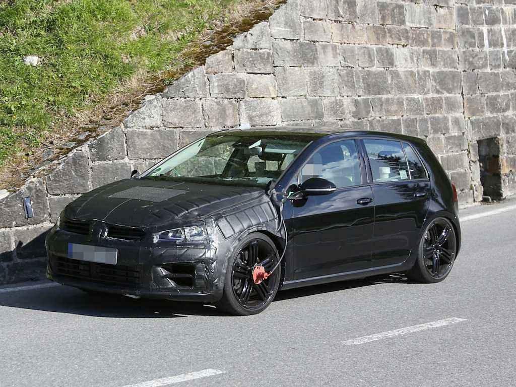 Volkswagen Golf R