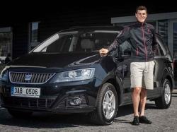 Jaroslav Kulhavý s vozem Seat Alhambra