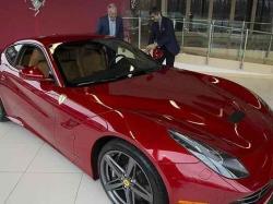 Předání Ferrari F12 Berlinetta