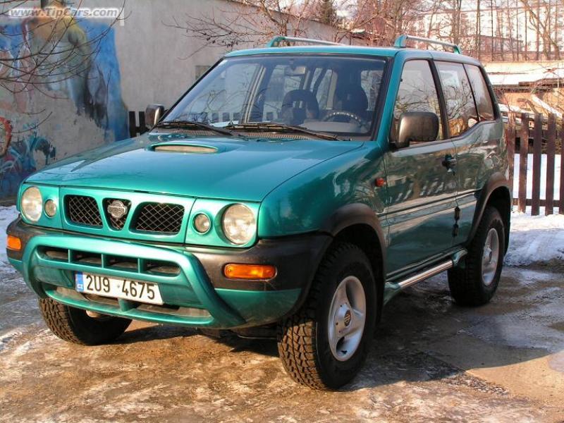 ZKUŠENOSTI UŽIVATELE: Nissan Ostatní Terrano 2,4 GX  3dv.