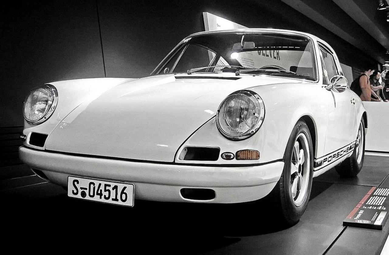 V dnešním zábavném motoristickém kvízu jsme se zaměřili na legendární vůz Porsche 911.