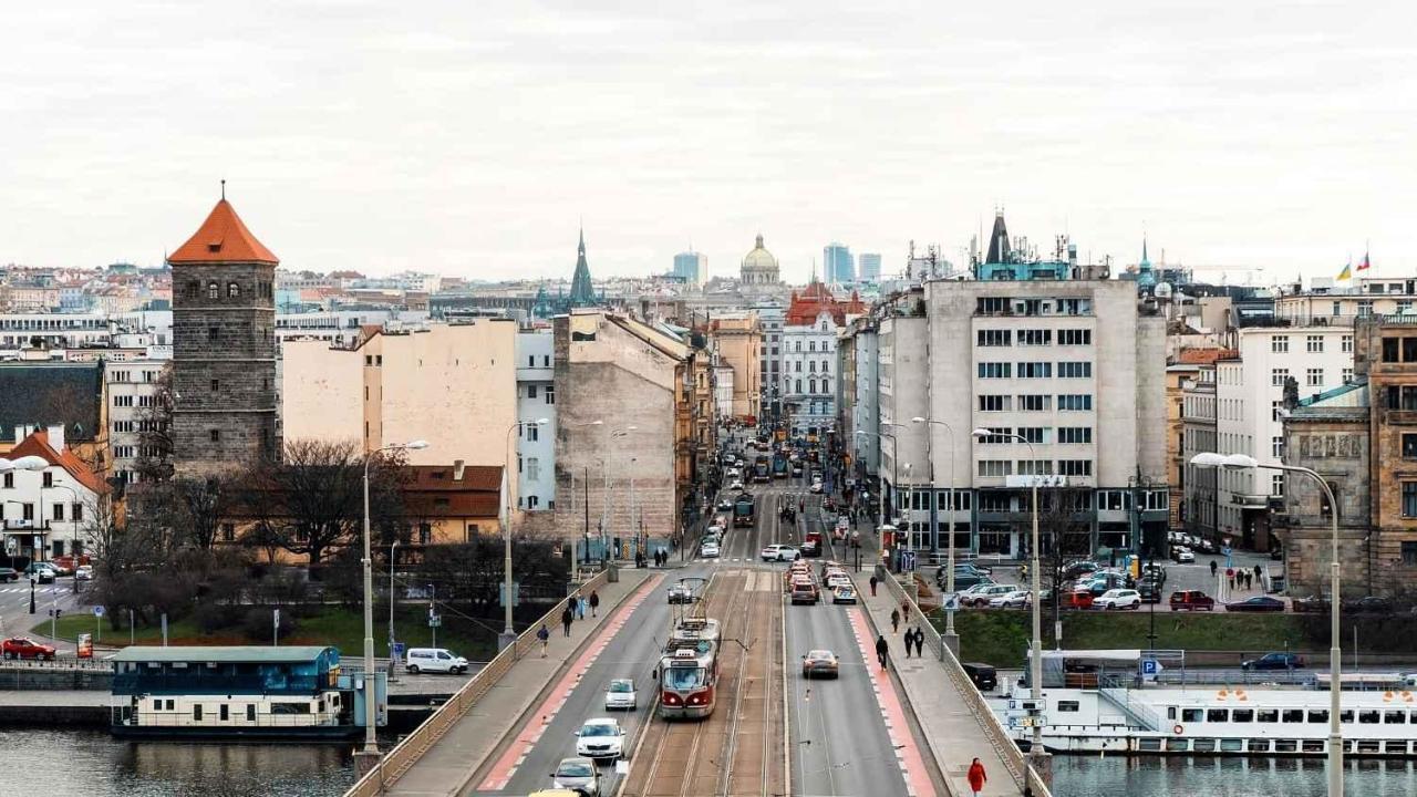 Ve vnímání dopravní bezpečnosti Praha propadla.