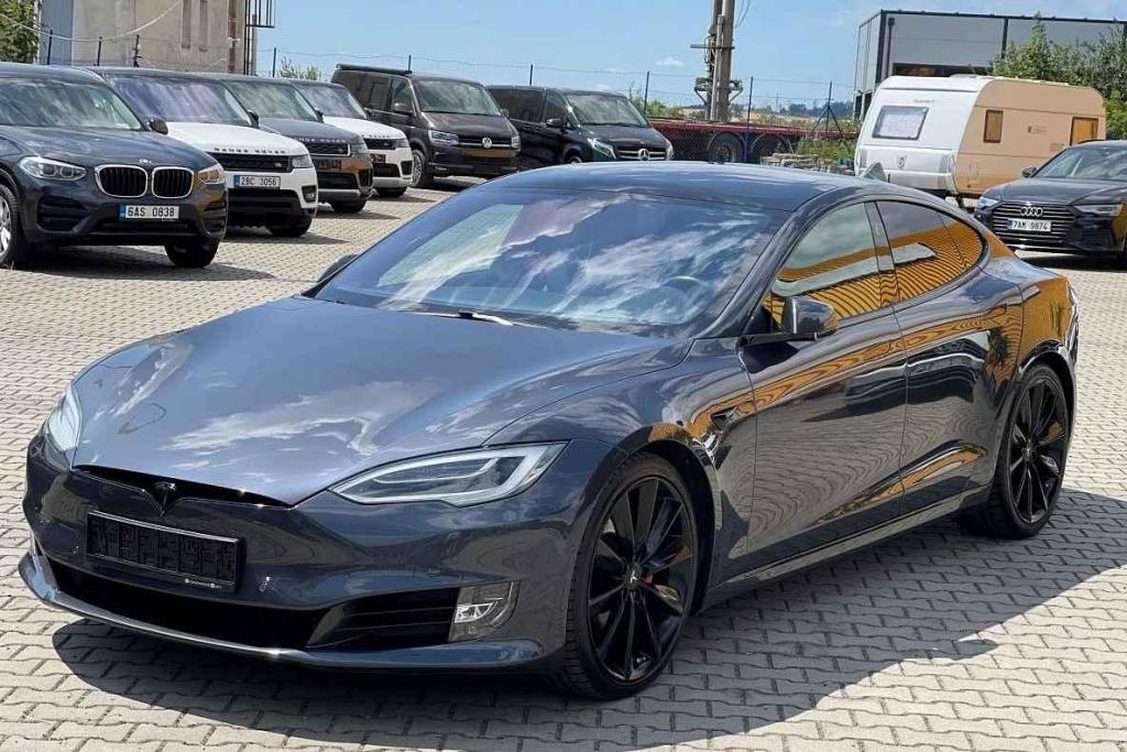 Tesla Model S