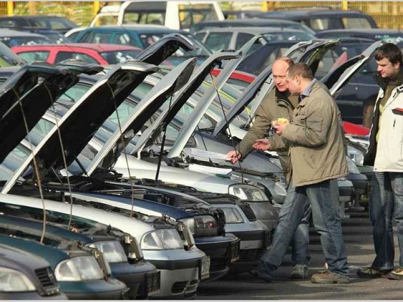 Autobazar - ilustrační foto