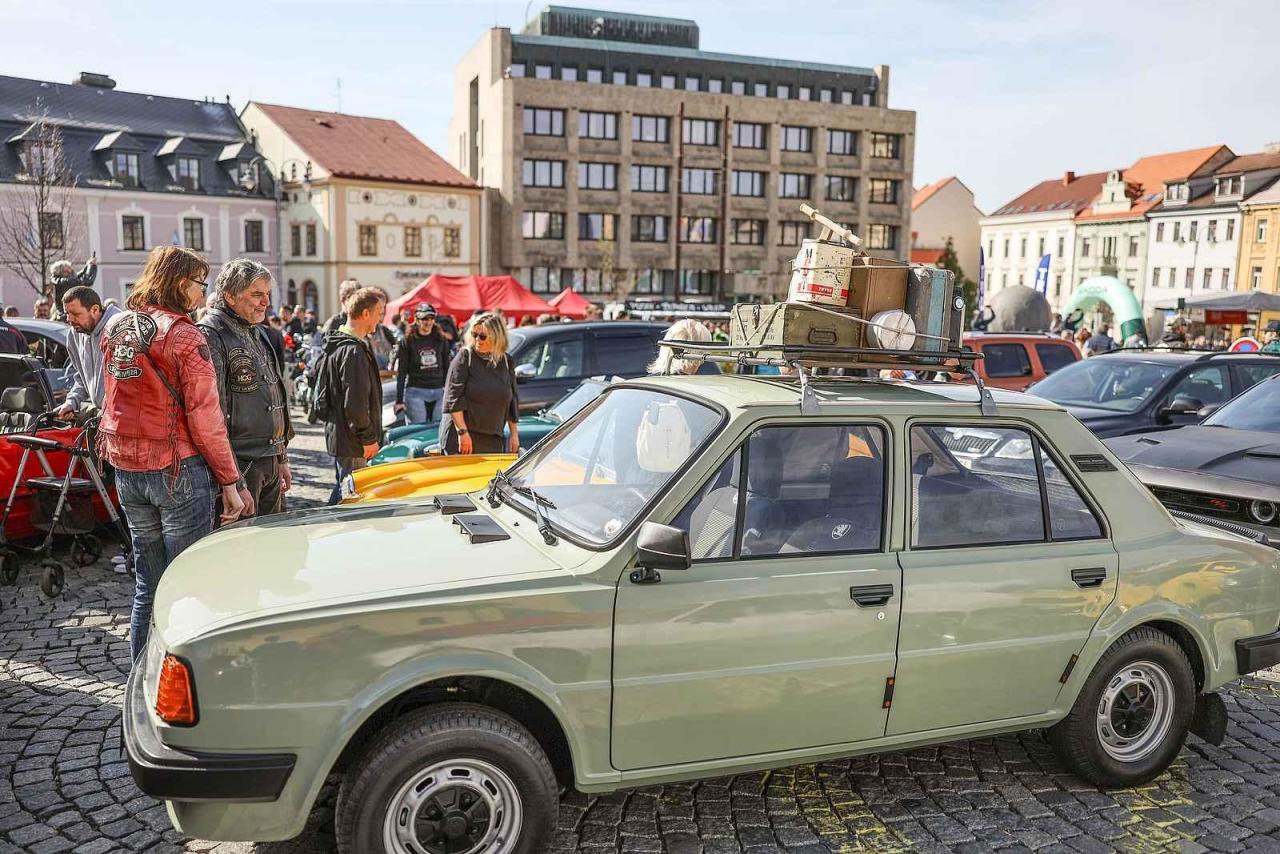 Fotka článku - Česká Route 66 ožije: stovky veteránů vyrazí na nejkratší „šestašedesátku" světa