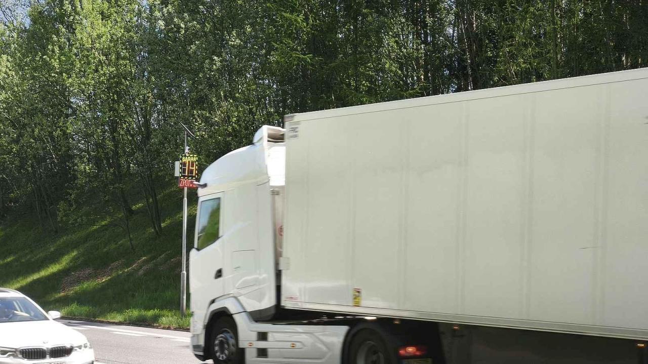 Ne všichni zde dají na 70 nohu z plynu.
