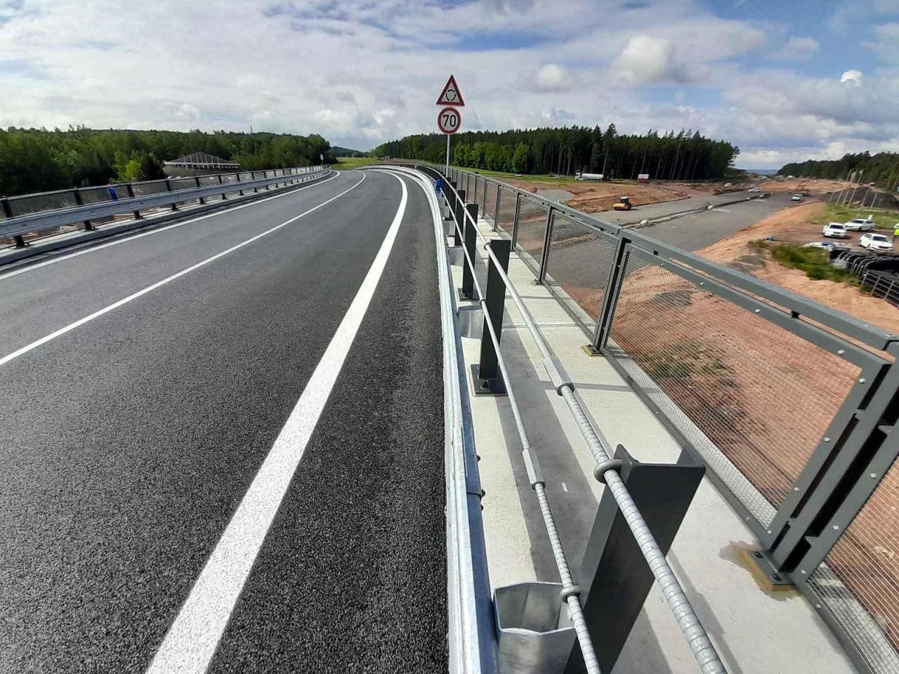 Otevření nového mostu na takzvané jesenické křižovatce. Pátek 16. května 2025.