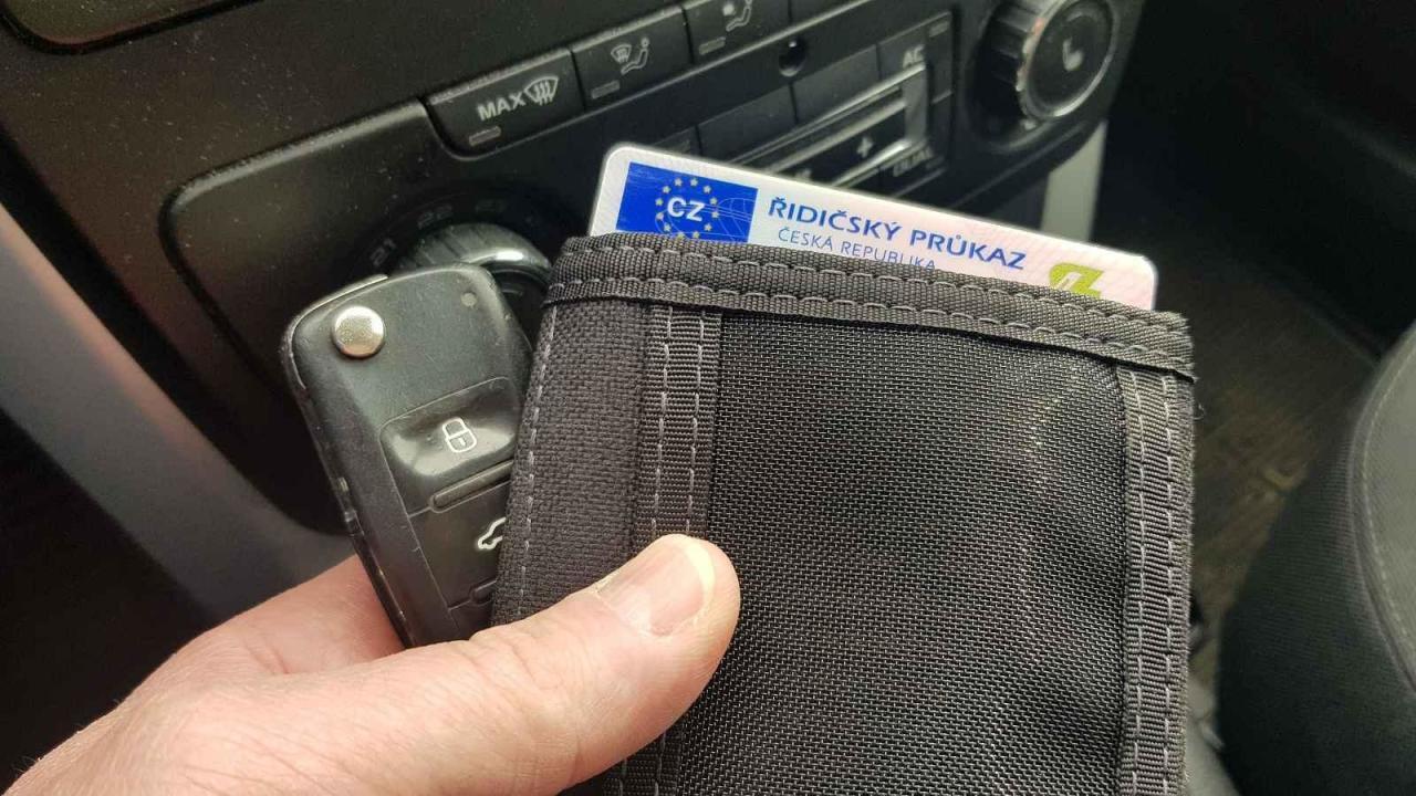 Výměna řidičského průkazu letos čeká statisíce řidičů.