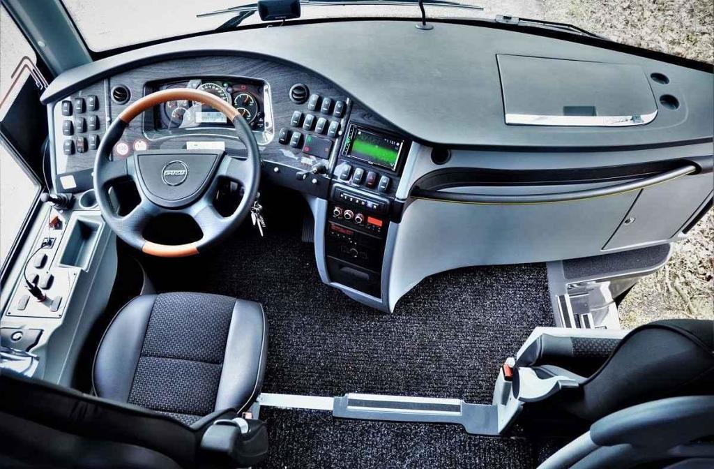 Isuzu VISIGO E6E HP coach.