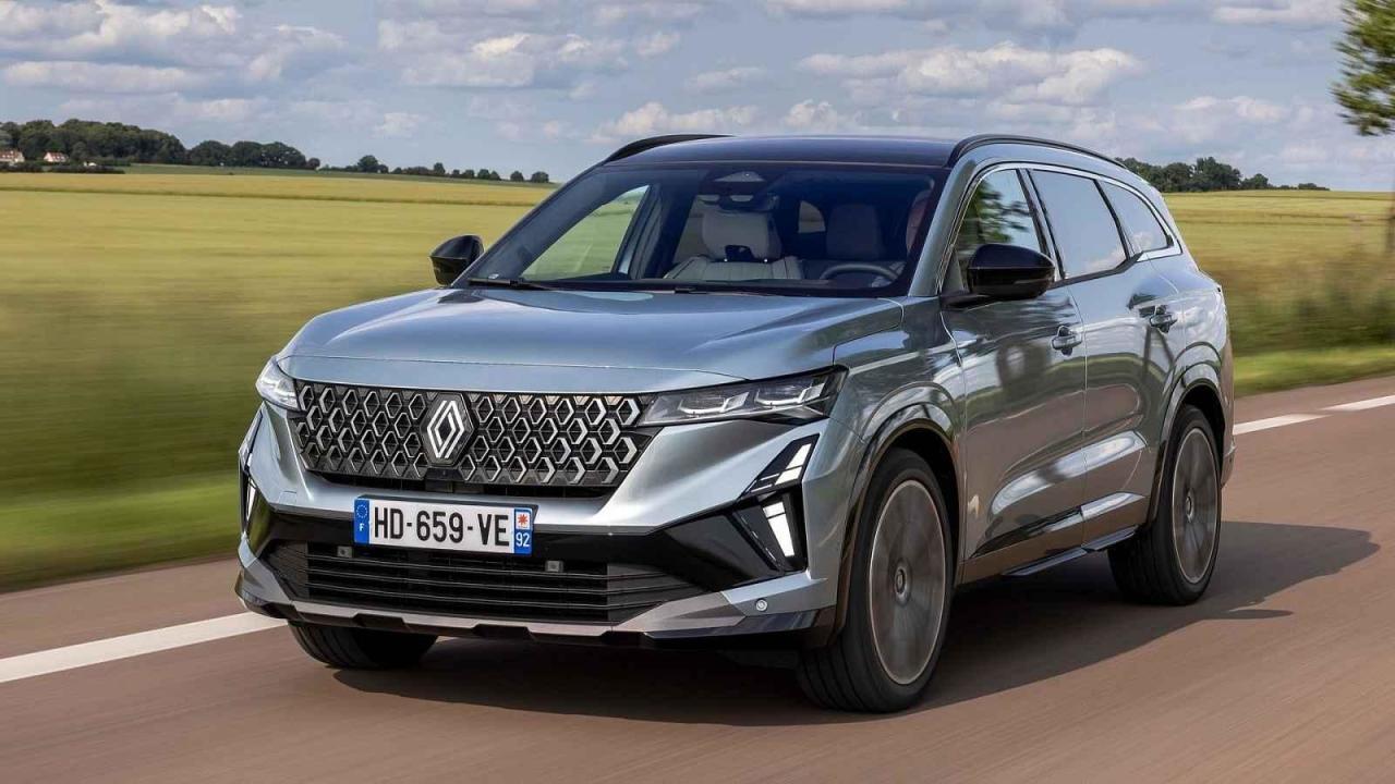 Renault Espace jezdí teď skutečně tiše a pohodlně.