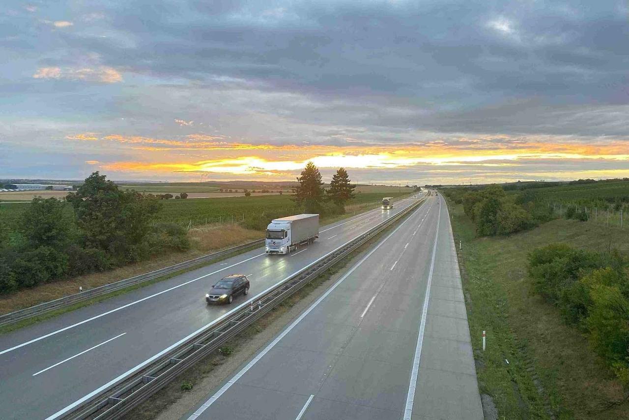 Dálnice D2 na Břeclavsku.