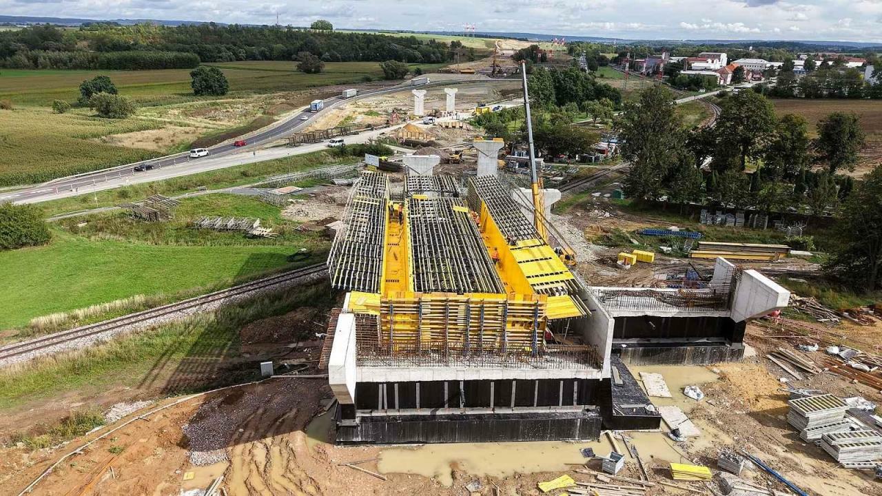 Stavba úseku D35 Džbánov - Litomyšl, říjen 2025