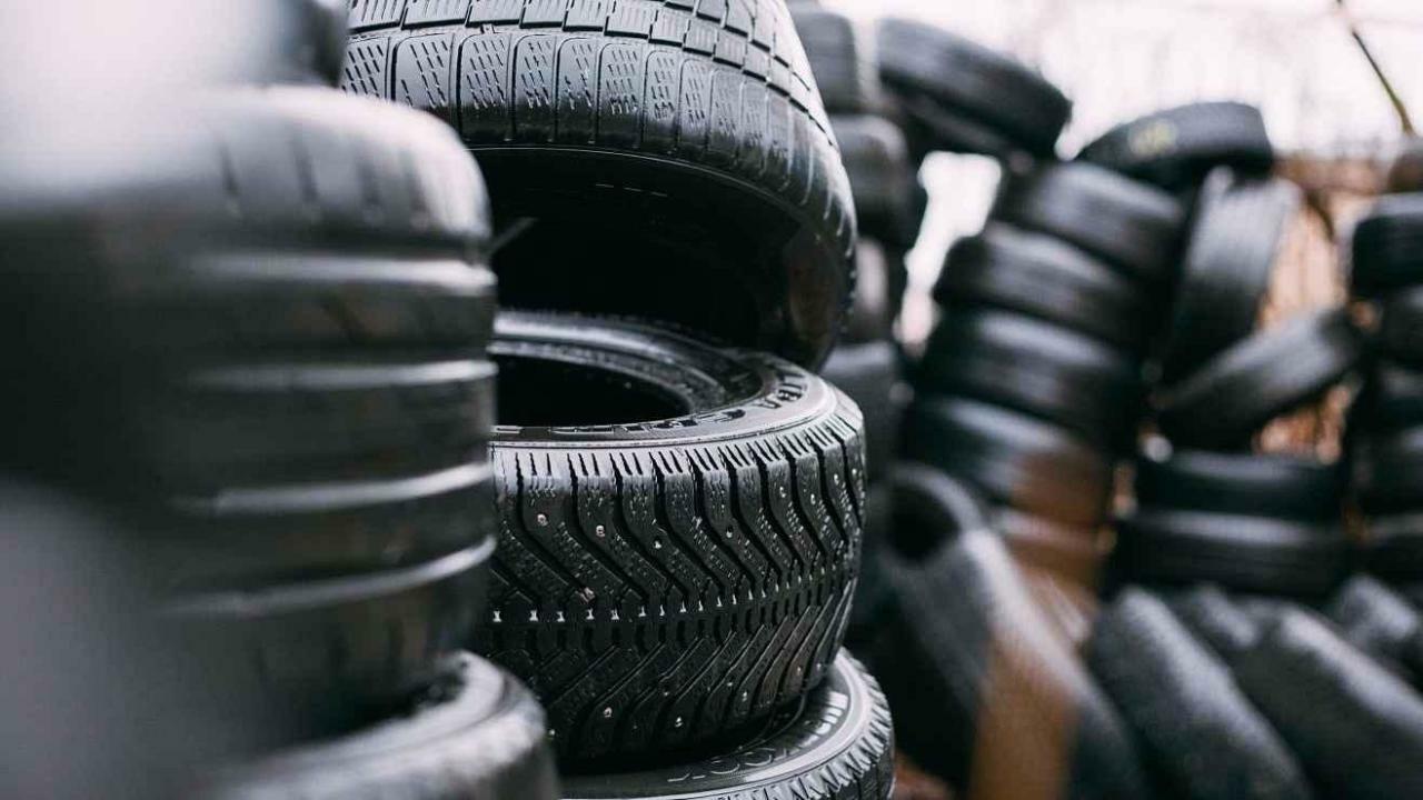 Volbu vhodných pneumatik je třeba promyslet.