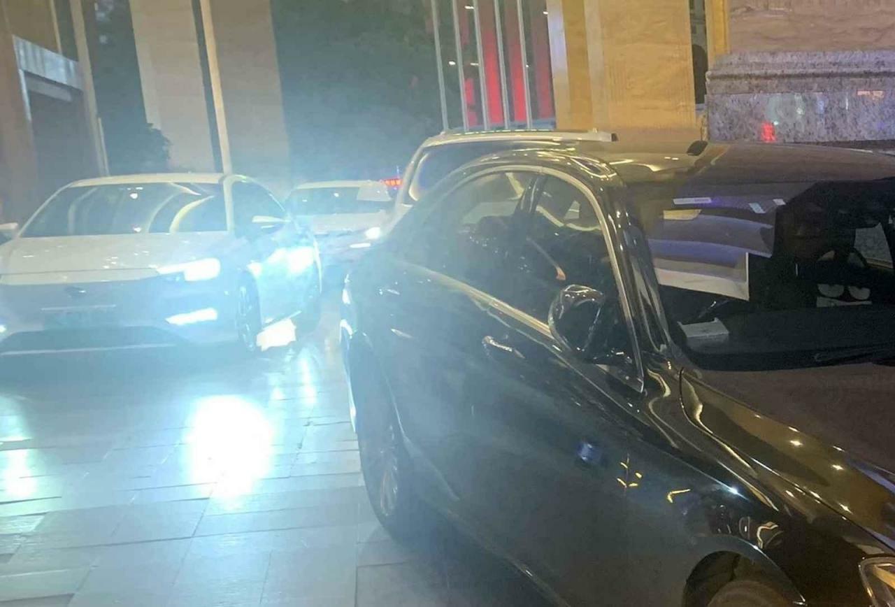 Nehomologovaná LED světla u aut jsou problémem nejen u nás. Řeší je i okolní státy. V Polsku obvykle pořádají od října do prosince kampaň proti špatným světlům.