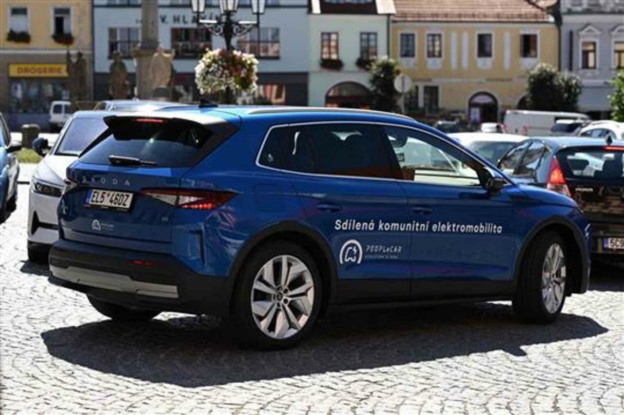 Fotka článku - Písek zavádí sdílené elektroauto: Škoda Elroq 85 je dostupná přes aplikaci