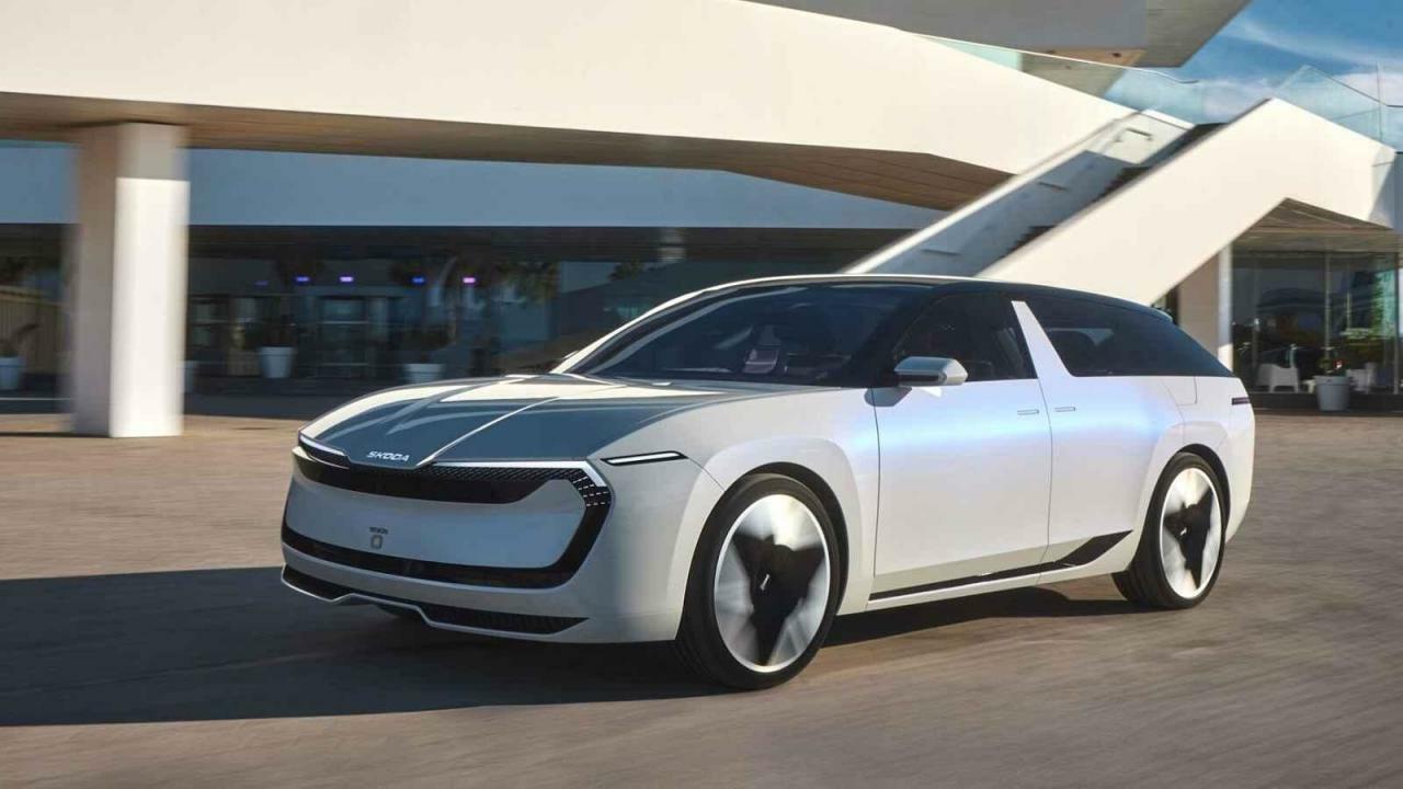 Fotka článku - Jízda v Octavii z příštího desetiletí: Oproti současné nezůstal kámen na kameni