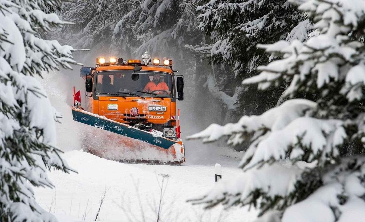 Fotka článku - Umělá inteligence v boji proti náledí: Silnice dostávají předpověď na míru