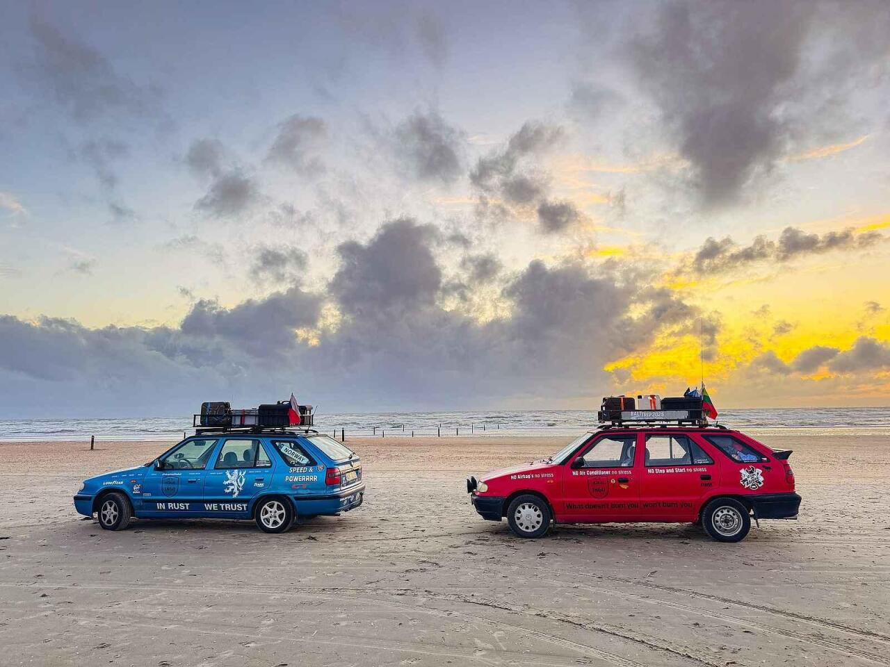 Fotka článku - Se Škodou Felicia až za polární kruh. Češi se stali hvězdami norských pump