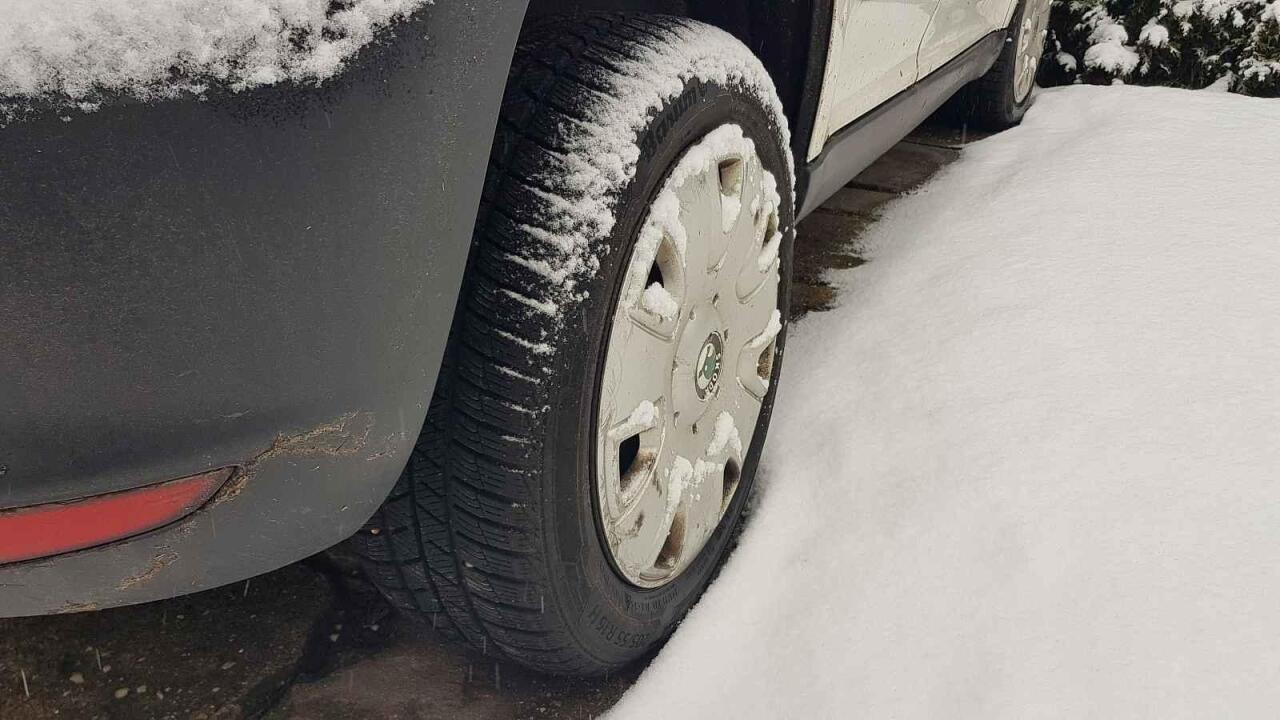Fotka článku - Pneumatiky v zimě trpí kvůli tlaku. Zjistěte, jak tomu předejít