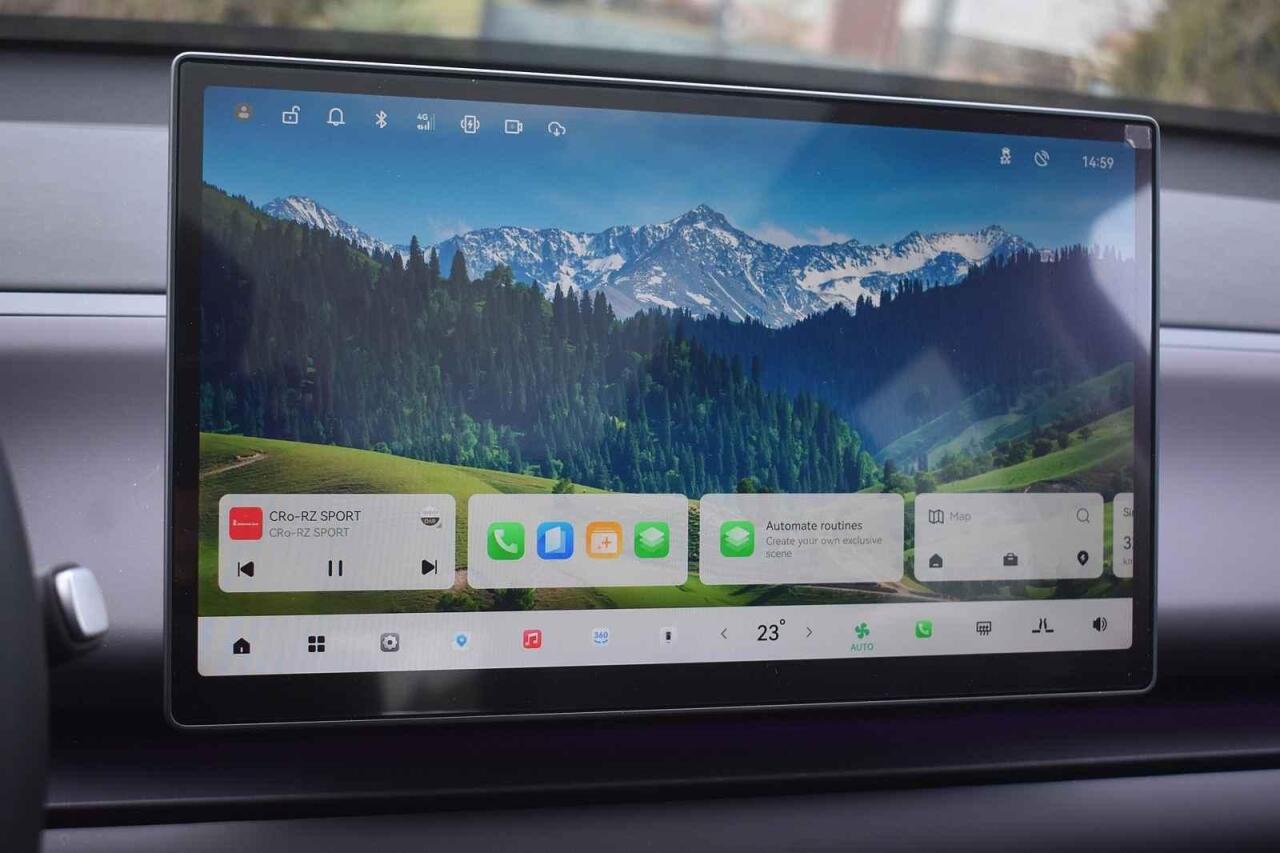 Fotka článku - Jak přehrávat video v autě? Existují na to aplikace, i když je to nebezpečné