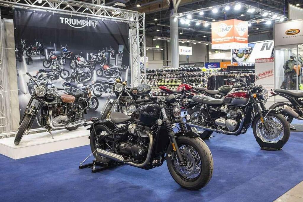 Fotka článku - Motorkáři vyjíždějí, sezona začíná. Podívejte se, kde se otevírají sillnice