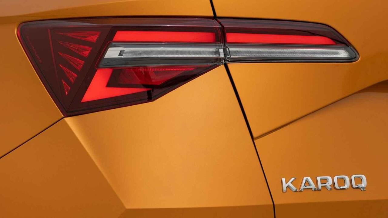Fotka článku - Oblíbený Karoq čeká generační výměna. Premiéra bude na přelomu let 2027 a 2028
