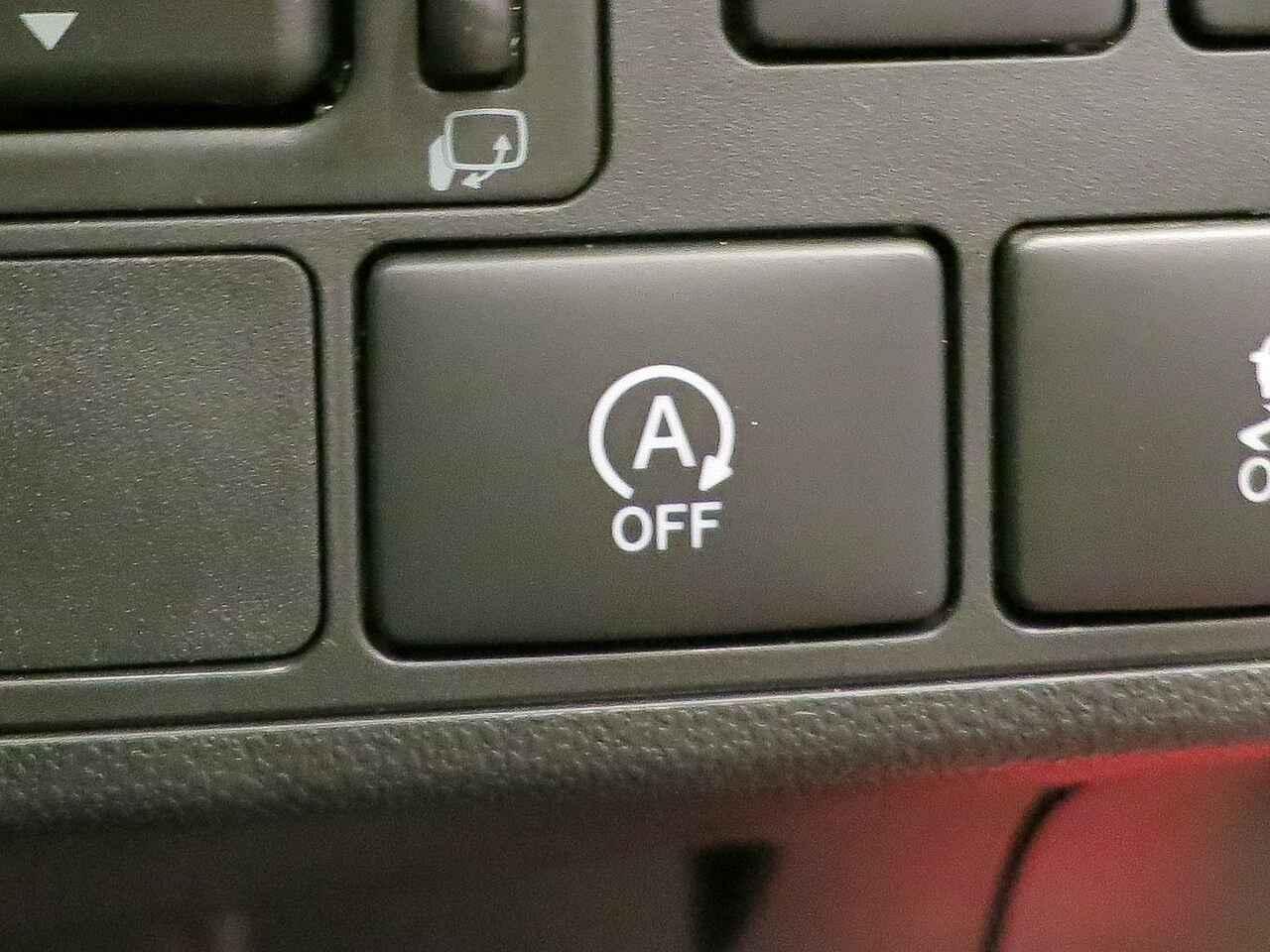 Fotka článku - Zničená autobaterie po pár měsících provozu. Může za to start stop systém?