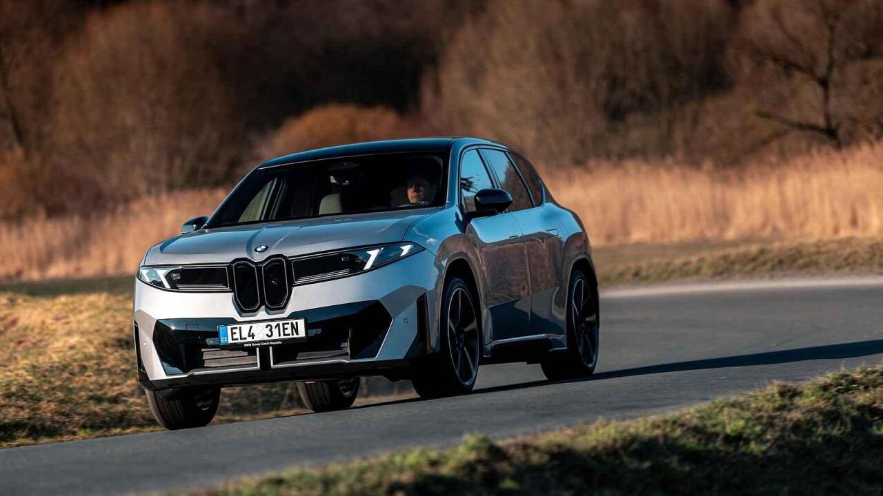 Fotka článku - Poprvé za volantem BMW iX3: V čem je lepší než spalovací X3?