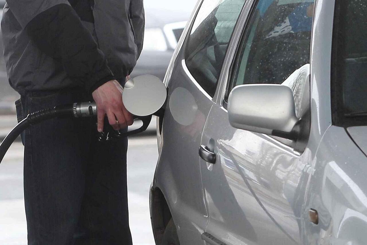 Fotka článku - Jak se tvoří cena benzinu a nafty? O ceně rozhodují daně, ropa i marže