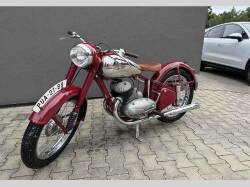 Fotka článku - Jawa Pérák je označována za nejslavnější český motocykl. Za kolik se dá koupit?