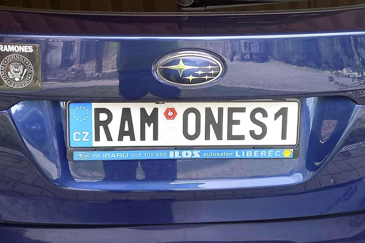 Fotka článku - 1A1 JSOU3 či 1NA PLECH. Hlasujte ve 2. kole fotosoutěže o nejkurióznější SPZ