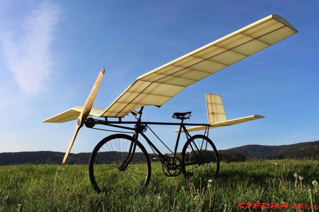 Fotka článku - Cyklomuzeum ukazuje světové technické unikáty, filmové hvězdy i klukovské sny