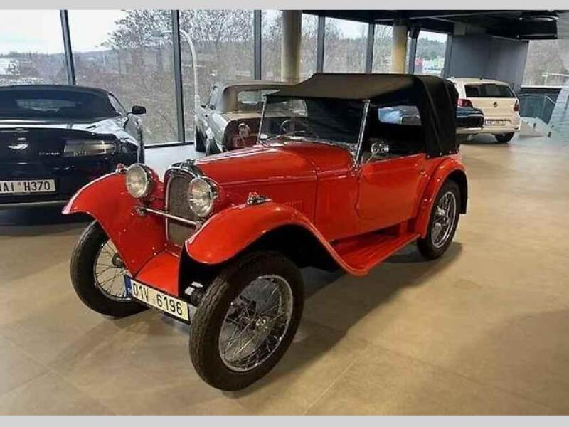 Fotka článku - Aero 662 stále ohromuje svým vzhledem. Ikonický červený model přitom nestojí moc