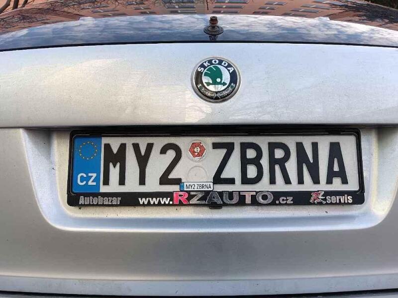 Fotka článku - RAD PIV00 či RUM VODKA. Je tady 6. kolo fotosoutěže o nejkurióznější SPZ