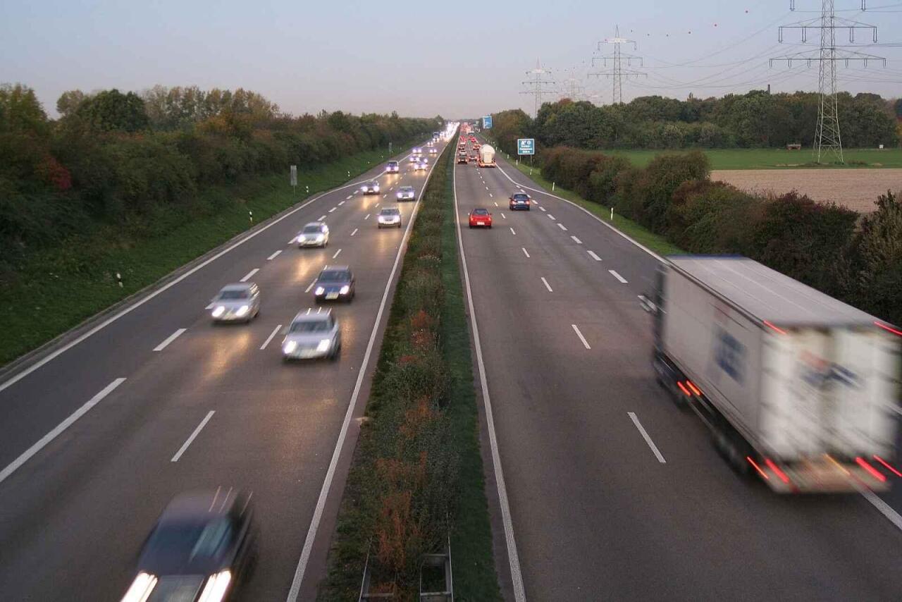 Fotka článku - Pokuta 3 000 000 Kč za nesprávný styl jízdy: Kdo si nedá pozor, zaplatí také