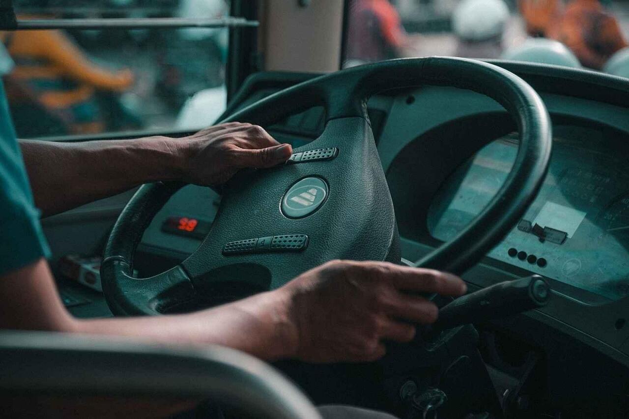 Fotka článku - Řidič autobusu vzkazuje Čechům: Když dobíháte, vždy zavřu dveře, než abych čekal