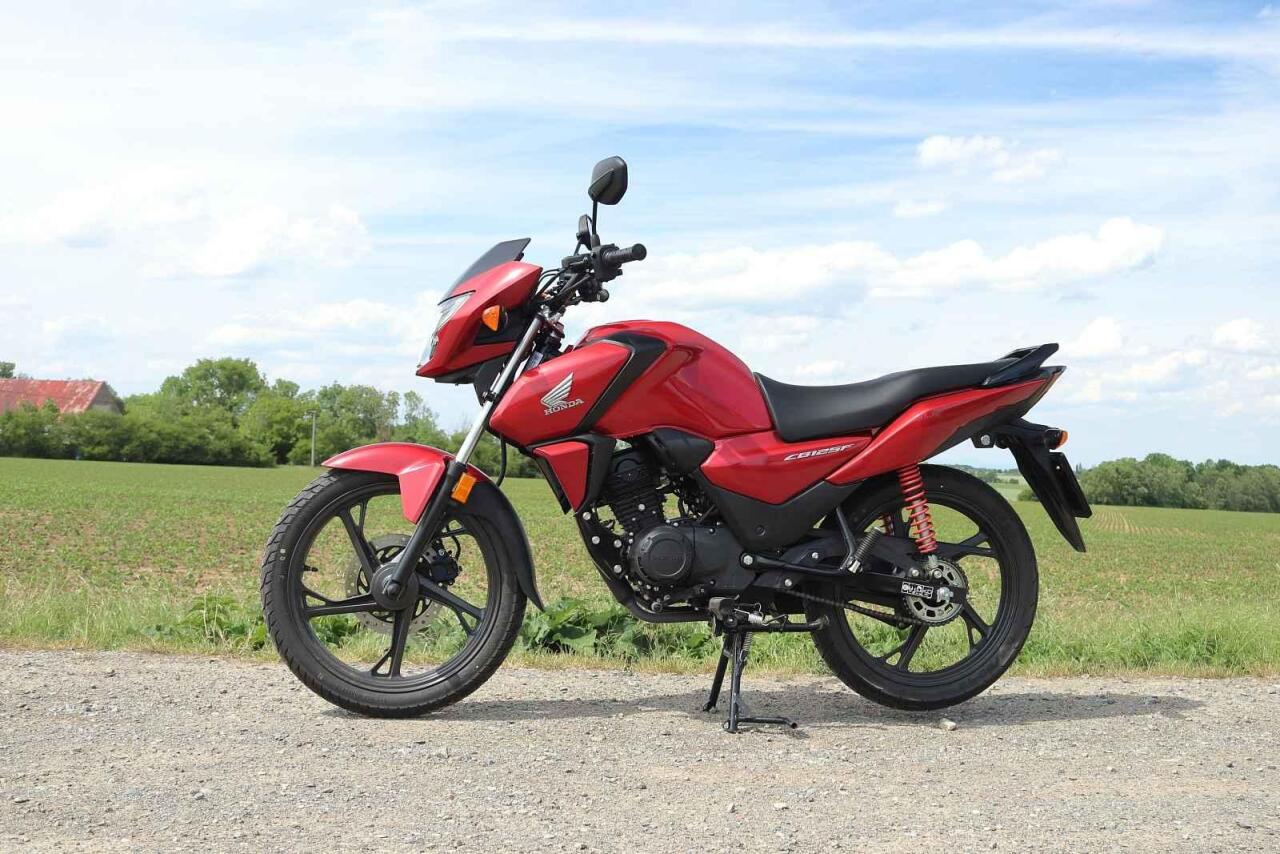 Fotka článku - První motorka? Honda CB125F je jasná volba nejen pro juniory